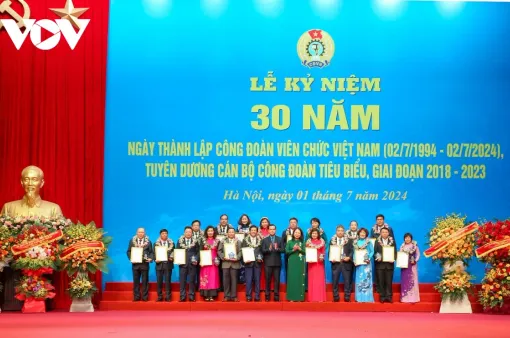 Kỷ niệm 30 năm Ngày Thành lập Công đoàn Viên chức Việt Nam