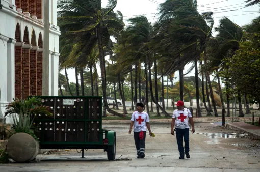 Bão Beryl mang gió lớn, gây mất điện ở khu vực ven biển Mexico