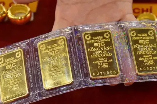 Giá vàng miếng lên 80 triệu đồng mỗi lượng
