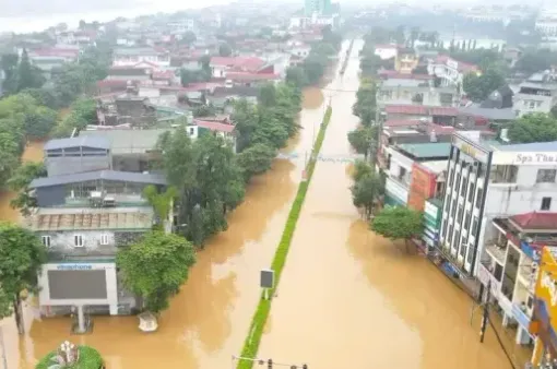 Bộ Công Thương: Ưu tiên điều tiết mặt hàng thiết yếu đến vùng bị ảnh hưởng bão, lũ