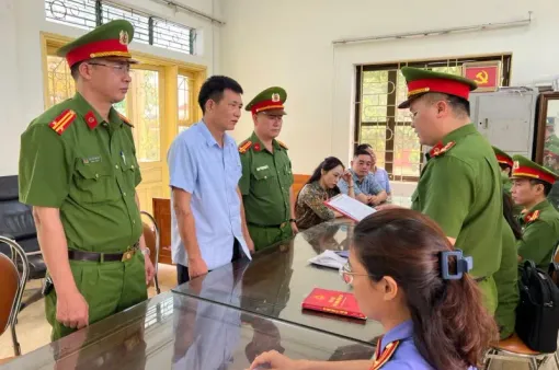 Hà Giang: Khởi tố, bắt tạm giam nguyên Phó Chủ tịch xã lập khống hồ sơ