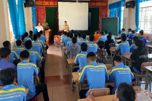 Trà Vinh: Triển khai tháng cao điểm an toàn giao thông cho học sinh đến trường