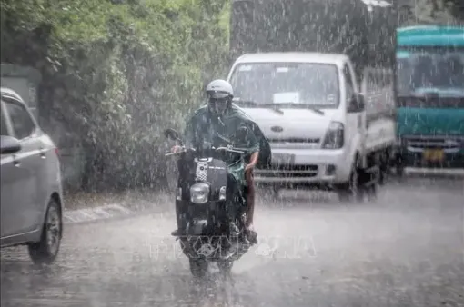 Thời tiết đêm 22/9: Hầu hết các khu vực mưa dông, khả năng xảy ra lốc, sét, gió giật mạnh