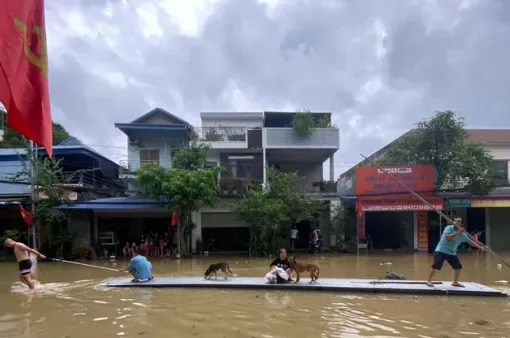 Hàng nghìn ngôi nhà ở TP Thái Nguyên ngập lụt sau bão Yagi