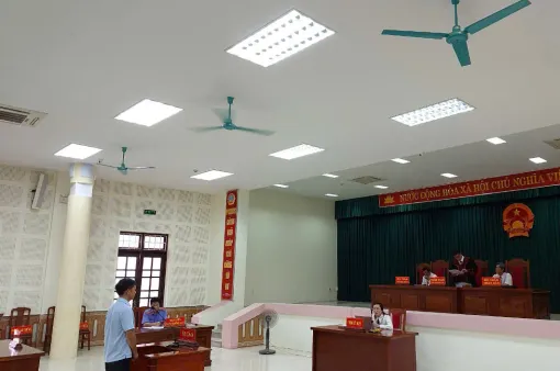 Tuyên án 2 Phó Giám đốc trung tâm đăng kiểm ở Quảng Bình vì tội nhận hối lộ