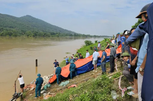 Thanh Hóa: Xảy ra liên tiếp 2 sự cố đê điều