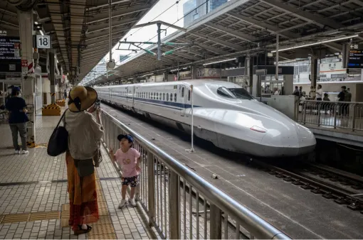 10 tỷ lượt khách được chuyên chở bằng tàu Shinkansen