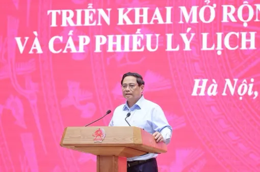 Tiết kiệm hàng nghìn tỷ đồng từ triển khai sổ sức khỏe điện tử, lý lịch tư pháp trên VNeID