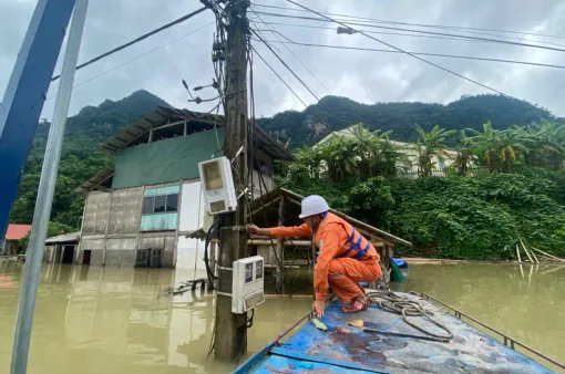 Các sự cố lưới điện do bão, lũ đã cơ bản được khôi phục