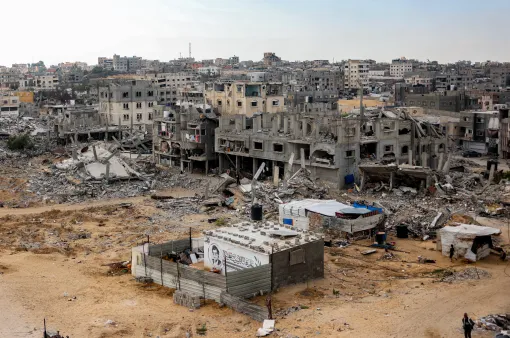 Giải quyết đống đổ nát tại Gaza