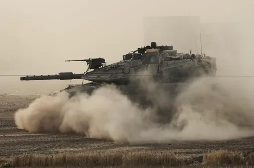 Israel đẩy mạnh tấn công vào Dải Gaza