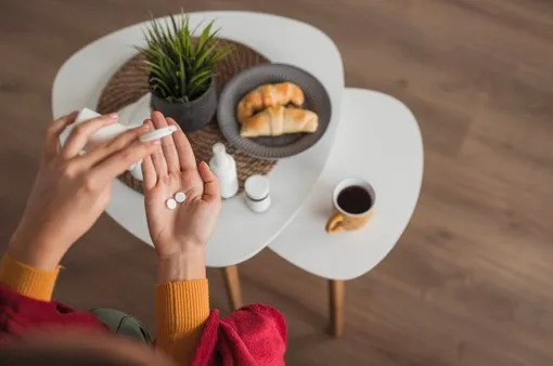 Những loại thuốc "kị" uống chung với cà phê