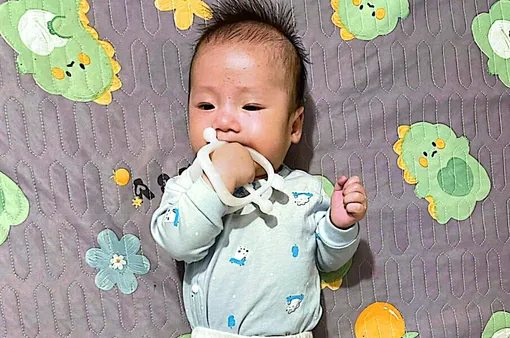 Bệnh nhi tim bẩm sinh 2 tuổi chờ sự giúp đỡ