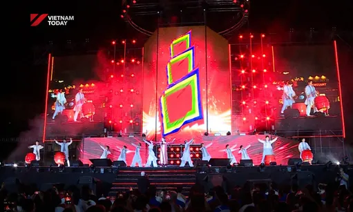 "Be Proud of Vietnam" concert
