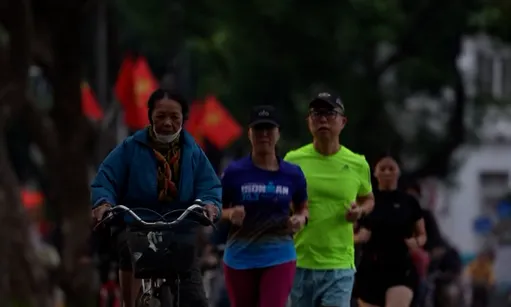 Việt Nam's early-morning culture captivates foreigners