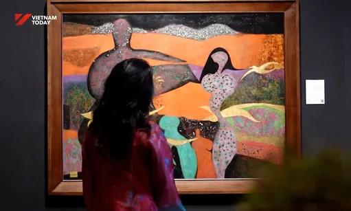 Lacquer paintings honour women's strength