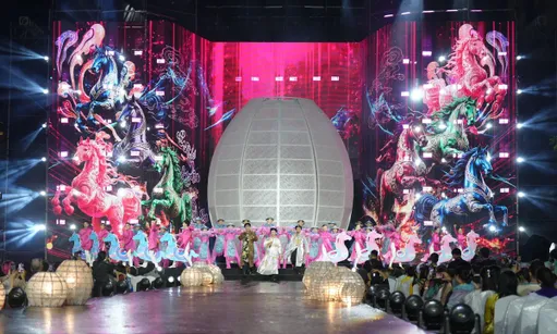 Áo dài festival brings heritage to life