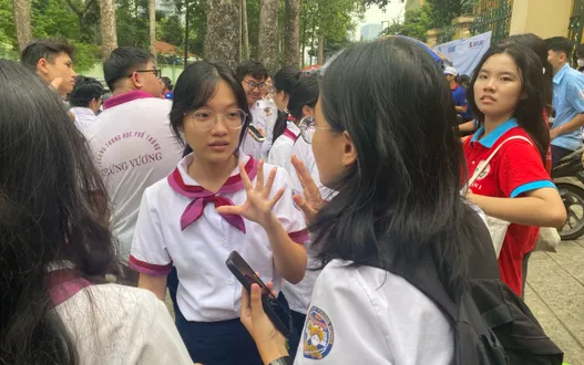 Chọn trường THPT theo tiêu chí nào để học sinh thích, phụ huynh hài lòng?