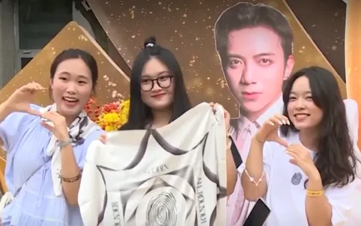 Người hâm mộ háo hức với đêm concert đầu tiên của Soobin