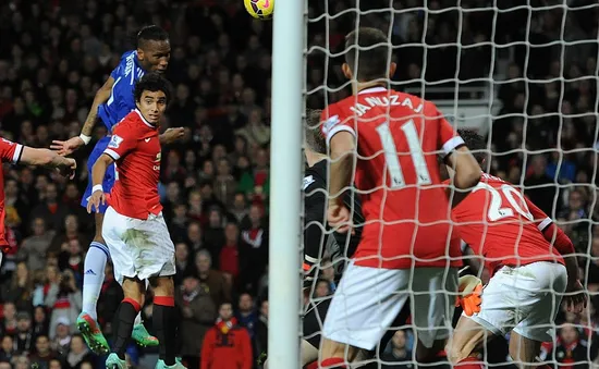 Người cũ "chê bai" hàng thủ Man Utd dở tệ