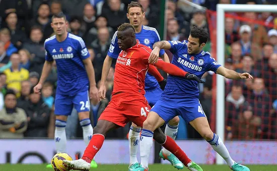 Liverpool 1-2 Chelsea: Cáo già "ăn thịt" cừu non