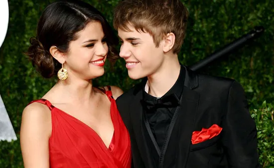 Justin sẽ giành lại Selena Gomez tại AMAs 2014?