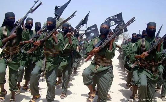 Kenya không kích trả đũa tổ chức khủng bố Al Shabab