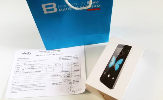 BPhone đã đến tay người dùng sau nhiều lần trễ hẹn