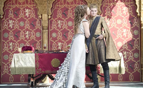 “Soi” những bộ cánh thời trang trong phim Game of Thrones