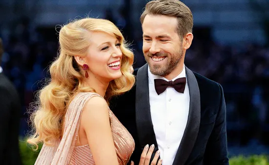 Ryan Reynolds: Vợ tôi giống như Beyonce của thảm đỏ