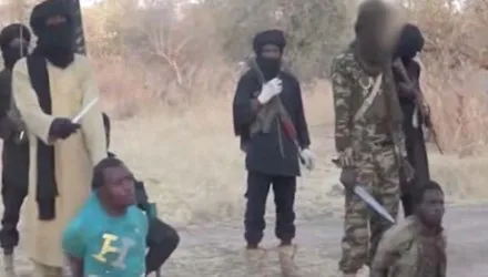 Boko Haram tung đoạn băng hành quyết hai tù nhân