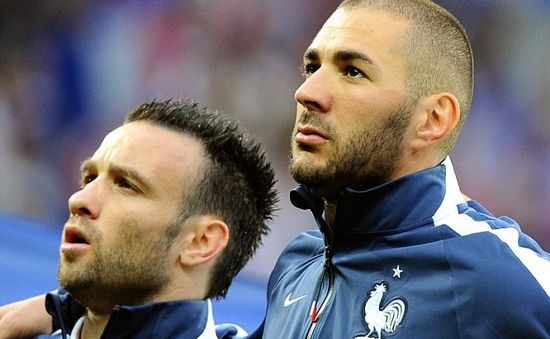 Benzema và Valbuena cùng bị loại khỏi danh sách ĐT Pháp vì vụ clip 'nóng'