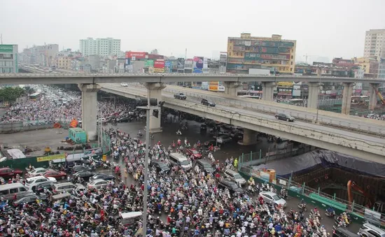 Ùn tắc kinh hoàng ở đường vành đai 3 Hà Nội