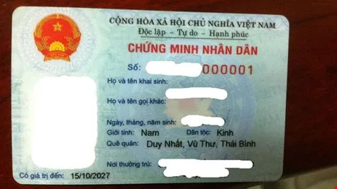 Người dân đổ xô đi xin cấp chứng minh thư 12 số tại TP.HCM