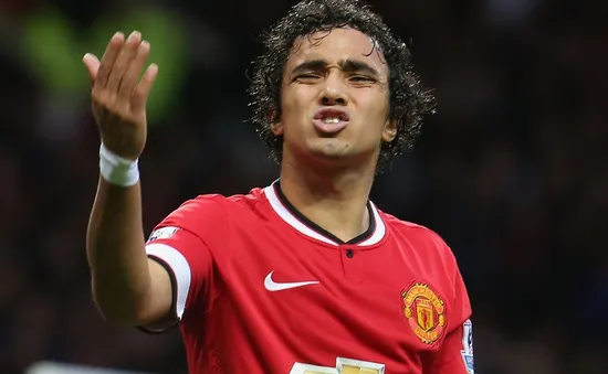 Chuyển nhượng 7/7: Man Utd rao bán Rafael, Casillas có bến đỗ mới