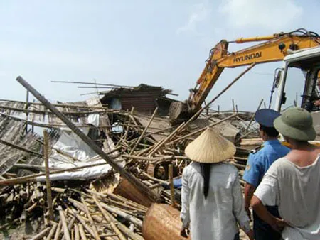 Hà Nội giải tỏa lấn chiếm hành lang ATGT trên tuyến QL 3