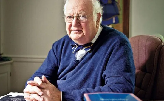 Giáo sư Angus Deaton giành giải Nobel Kinh tế 2015