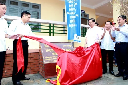 Khánh thành trường chuẩn quốc gia ở An toàn khu Định Hóa