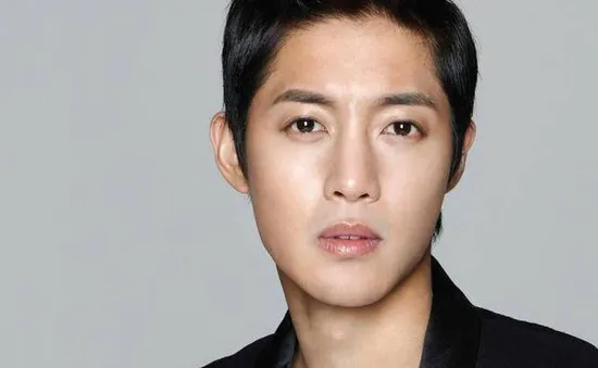 Xác nhận Kim Hyun Joong có con với bạn gái cũ