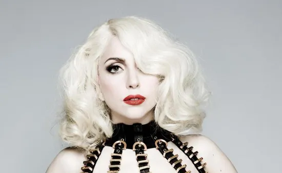 Lady Gaga là người phụ nữ của năm 2015