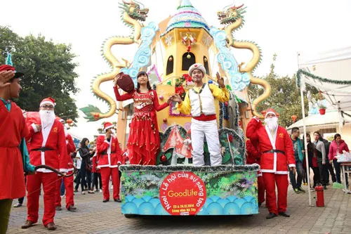 Lễ hội Noel 2015 tràn ngập sắc màu rực rỡ