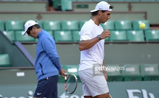 Novak Djokovic khuyên Nadal không sa thải chú ruột