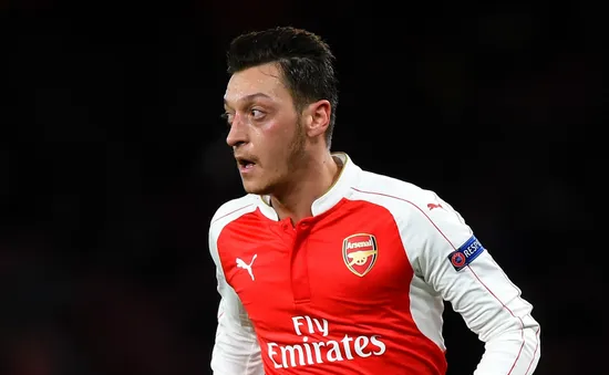 Thầy ví Ozil là tiền vệ kiến tạo hay nhất thế giới