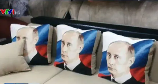 “Nhãn hàng” Putin được yêu chuộng ở Nga
