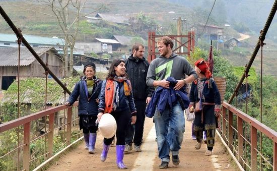 Người dân Tây Bắc thoát nghèo nhờ 'homestay'