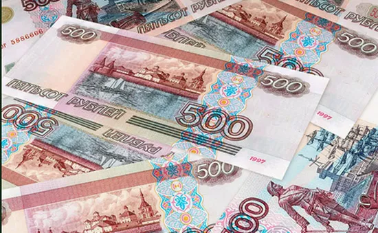 Đồng nội tệ Ukraine mất giá gần 30% so với USD