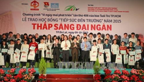 Gần một tỷ đồng tiếp sức sinh viên Tây Nguyên đến trường