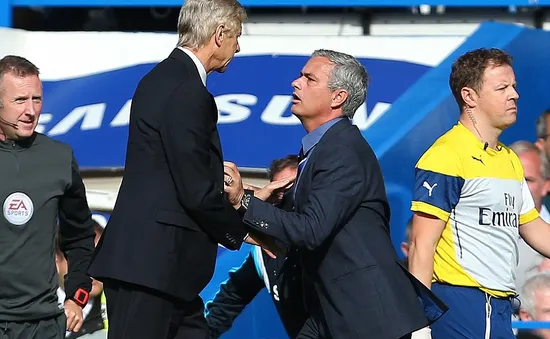 Mourinho nói gì khi đồng nghiệp "khó ưa" Wenger ra đi