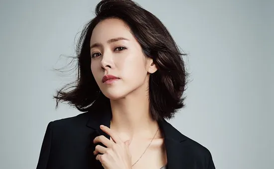 Han Ji Min sang trọng, quý phái trong bộ ảnh mới