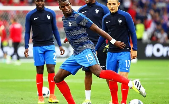 EURO 2016: Pháp giành vé đi tiếp vì Pogba, Griezmann không thích ngồi dự bị